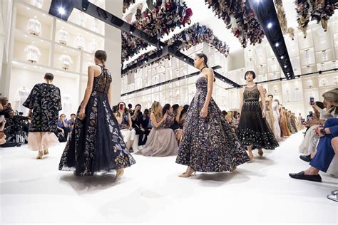 Salaires d'un Designer chez Christian Dior Couture 